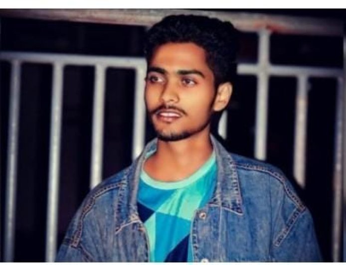 ফরিদগঞ্জে ফেসবুকে পোস্ট দিয়ে যুবকের আত্ম-হত্যা